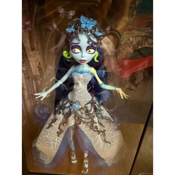 Monster High Skullector/Tim Burton Corpse Bride Emily Doll NIB - Picture 3 of 7